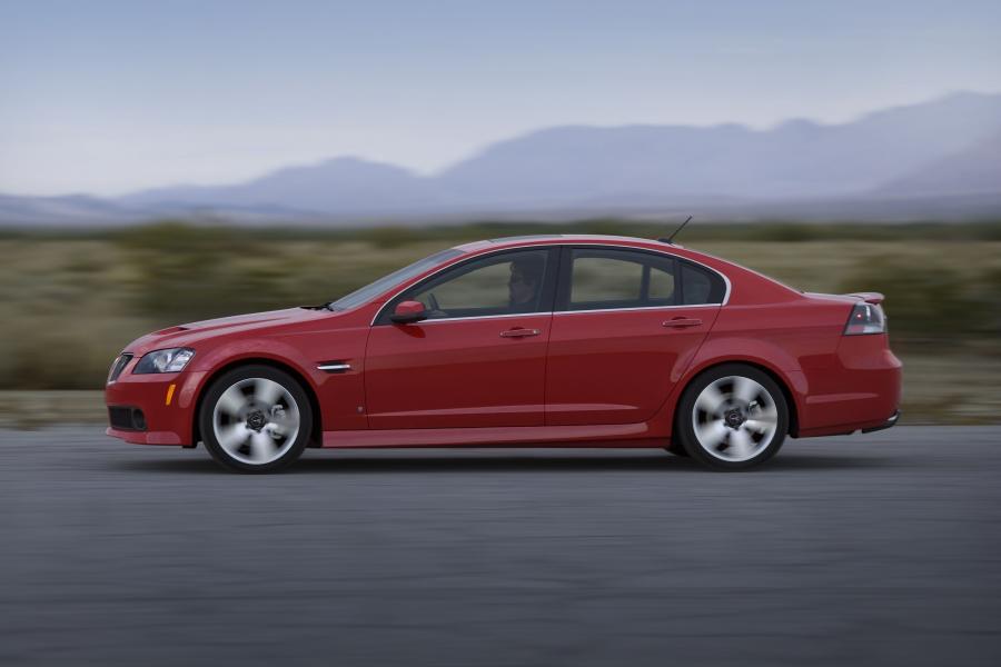  Pontiac G8 GT 2009 года  (фото 3 из 17)